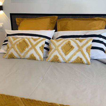La Glycine B&B Sainte-Colombe  エクステリア 写真
